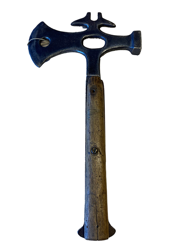 Hache avec protection en cuir, Schaerbeek, 1900