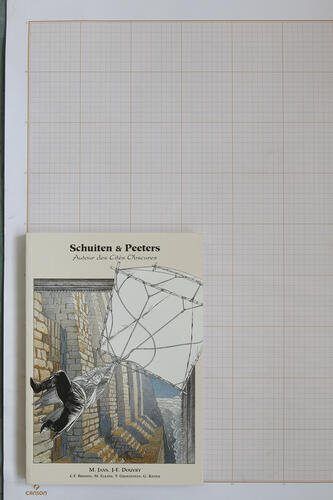 Schuiten & Peeters. Autour des Cités Obscures, Jans, M. / Douvry, J-F / Brunon, C.F. / Elkaïm, M. / Groensteen, T. / Ratier, G. - Mosquito© Maison Autrique, 1994