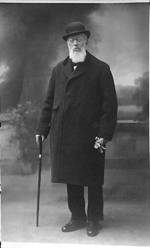 &copy; MoMuse 2026, 2009-06-04