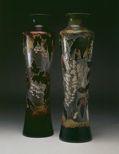 Vases© B. Piazza. Région Bruxelles-Capitale, dation d'Anne-Marie et Roland Gillion Crowet, 2006. En dépôt aux MRBAB, 2010