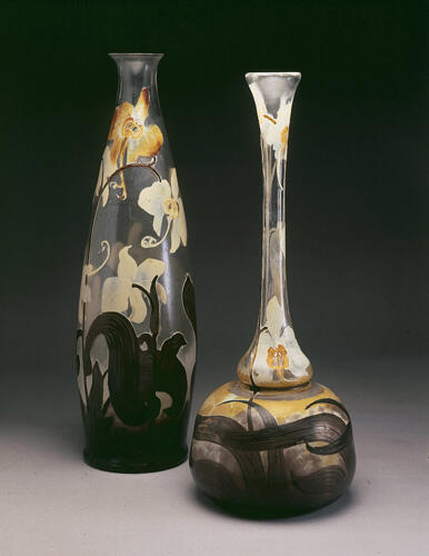 Twee vasen© B. Piazza. Brussels Hoofdstedelijk Gewest, schenking Anne-Marie en Roland Gillion Crowet, 2006. In depot bij de KMSKB, 2010