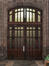 Porte vers l'entrée principale, façade ouest &copy; W. Kenis - Urban.brussels, 2025