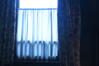 Voilage de la fenêtre inférieure© Maison Autrique