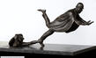Maquette De Vaartkapoen [statues représentant un ouvrier qui fait chuter un agent de police]<br>Frantzen, Tom