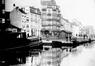 Photo Quai du Hainaut, Chaussée de Gand, Quai des Charbonnages et écluse du Canal de Charleroià la Porte de Flandre (Molenbeek-Saint-Jean), photogr. anon., s.d. [vers 1930].<br>