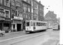 Photo Tram ligne D à la Chaussée de Ninove (Molenbeek-Saint-Jean), photogr. anon., 1965.<br>