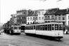 Photo Trams ligne 76 et ligne 62 barré à la Place de la Duchesse de Brabant (Molenbeek-Saiont-Jean), photogr. anon., 1969.<br>