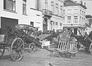 Photo Chariots du commerce de charbons G. Devis & fils, Quai de Mariemont, 2-14, Chaussée de Ninove, 6 (Molenbeek-Saint-Jean), photogr. anon., s.d. [1910].<br>