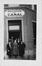 Carte photo Café Brasserie du Canal tenu par A. Albreghts, Quai des Charbonnages, 56 (Molenbeek-Saint-Jean), s.d. [vers 1930].<br>