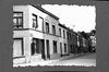 Photo d'une rue à Molenbeek-Saint-Jean à identifier, photogr. anon., s.d. [années 1960 ?].<br>