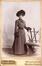 Foto Portret van een anonieme vrouw, fotogr. Henri Becker (Sint-Jans-Molenbeek), s.d. [begin 20ste eeuw].<br>