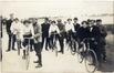 Départ de femmes cyclistes sur le vélodrome du Karreveld à Molenbeek-Saint-Jean  <br>