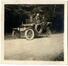 Photo Voiture de la famille molenbeekoise Dardenne, photogr. anon., s.d. [années 1920-1930 ?].<br>