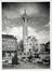 Photo Eglise et Parvis Saint-Jean-Baptiste à Molenbeek-Saint-Jean avec parc mobile, photogr. anon., 1952.<br>