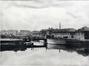 Photo Bassin et Pont de la Voirie à la jonction entre le Canal de Charleroi et le Canal de Willebroeck (près de la Porte du Rivage), photogr. anon., 1899.<br>