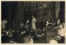 Photo Théâtre scolaire sur la scène du cinéma Crystal (Molenbeek-Saint-Jean), photogr. G. François (Koekelberg), 1948.<br>