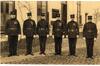 Carte-vue Sapeurs-pompiers de Molenbeek-Saint-Jean, groupe de gradés et pompiers en petite tenue, éd. Ern. Thill - Nels (Bruxelles), s.d.<br>