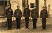 Carte-vue Sapeurs-pompiers de Molenbeek-Saint-Jean, groupe de gradés et pompiers en grande tenue, éd. Ern. Thill - Nels (Bruxelles), s.d.<br>