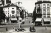 Carte-vue Carrefour des boulevards Léopold II et du Jubilé à Molenbeek-Saint-Jean, éd. Colorlux, s.d. [années 1950 ?].<br>