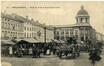 Carte-photo Le marché et la Maison communale de Molenbeek-Saint-Jean, photogr. Jules (Molenbeek-Saint-Jean), s.d. [début 20e siècle].<br>