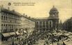 Carte-vue Place Communale avec marché et Maison communale surmontée d'une antenne (Molenbeek-Saint-Jean), éd. G. Hermans (Anvers), 1923.<br>