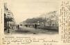 Carte-vue, Balayeurs de rue au travail au Boulevard Léopold II, colonne Morris (Molenbeek-Saint-Jean), impr. De Smedt (Molenbeek-Saint-Jean), 1902.<br>